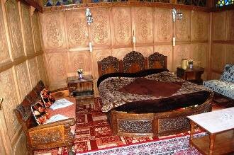 Hilton Kashmir Houseboat, Srinagar 2